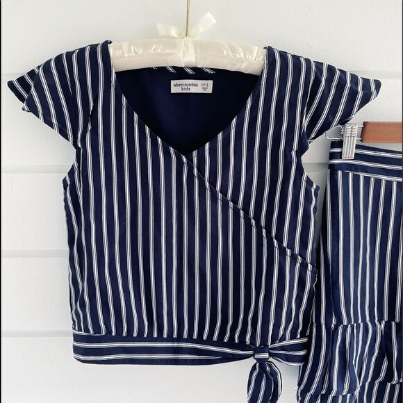 Abercrombie Kids Matching Set Striped Skirt & Top - Picture 3 of 14